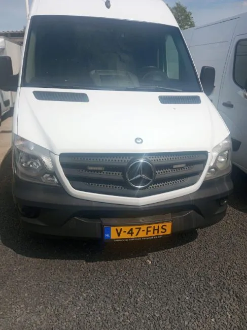Mercedes-Benz Sprinter  Image 12